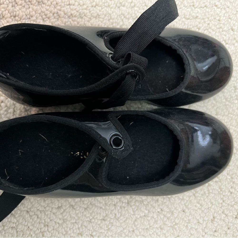 Elegant Black Tap dance Shoes with Rounded Toe